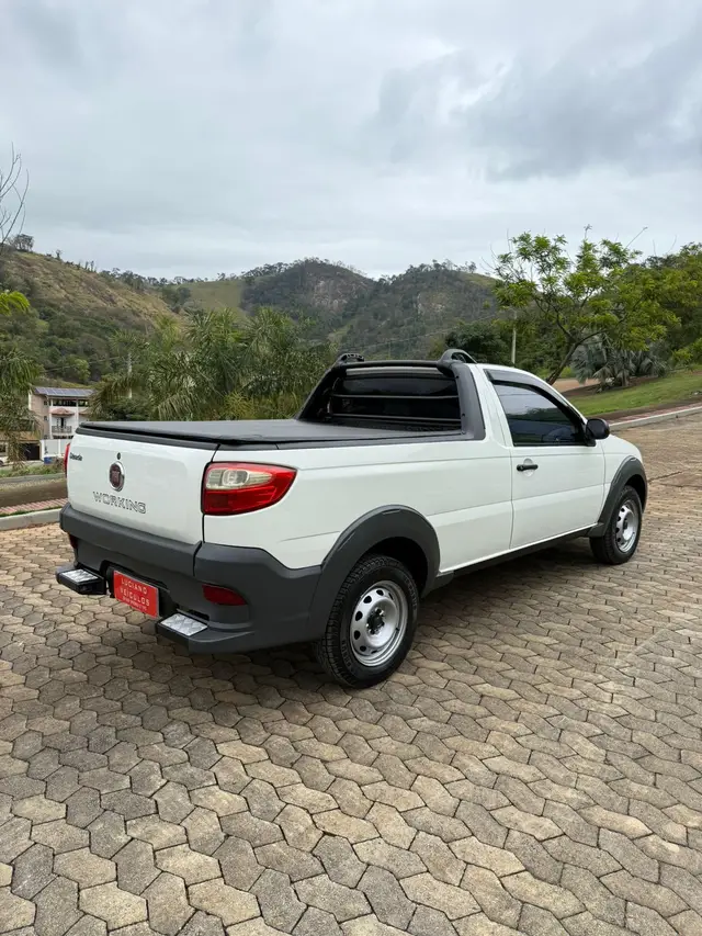Carro Fiat Strada 2018 Hard Working 1.4 (Flex) (Cabine Simples)