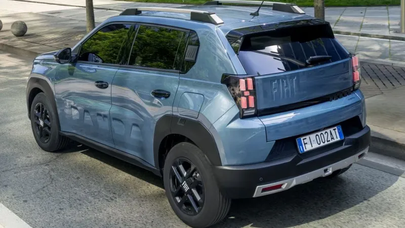 Fiat Grande Panda: motor Peugeot, preço de C3 e futuro sistema híbrido da Toro