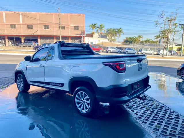 Carro Fiat Strada 2022 Endurance 1.4 CS