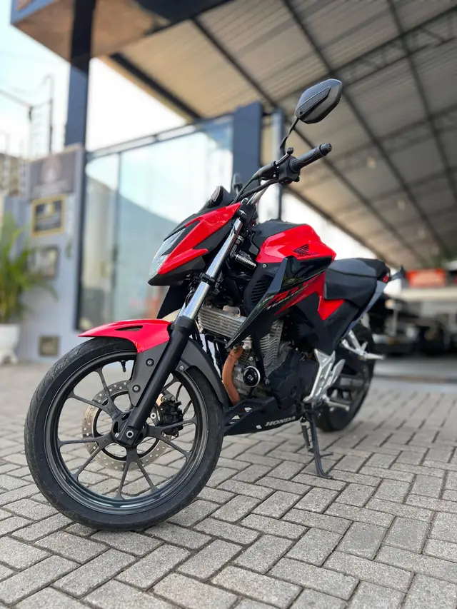 Moto Honda CB 300F Twister 2023 (CBS)