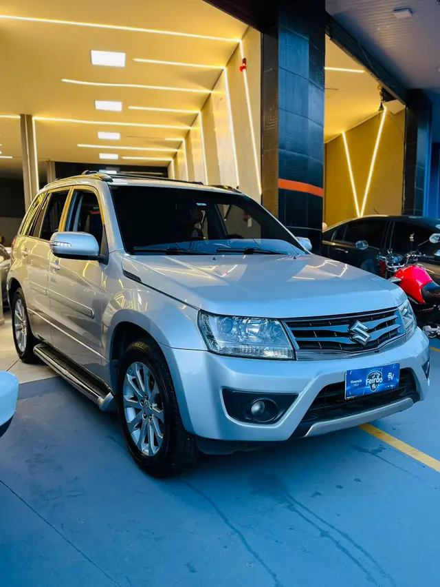 Carro Suzuki Grand Vitara 2014 2.0 16V 2WD