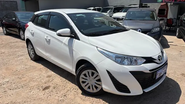 Carro Toyota Yaris 2022 1.3 XL Live CVT (Flex)