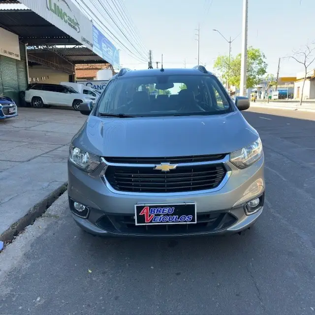 Carro Chevrolet Spin 2024 Premier 1.8 (Aut.)
