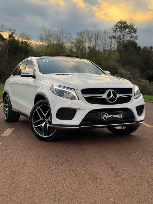 Carro Mercedes-Benz GLE 400 2017 Night 4Matic coupe
