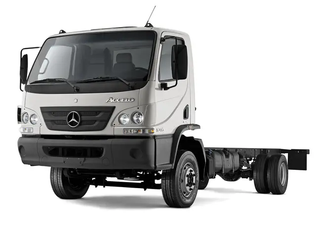 Carro Mercedes-Benz Accelo 2022 815/46 C.EST