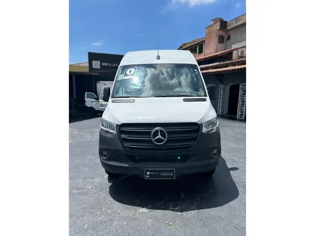Carro Mercedes-Benz Sprinter 2025 417 VAN L.T.A. 10L Diesel (E6)