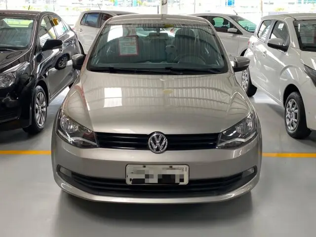 Carro Volkswagen Voyage 2015 1.6 VHT Comfortline