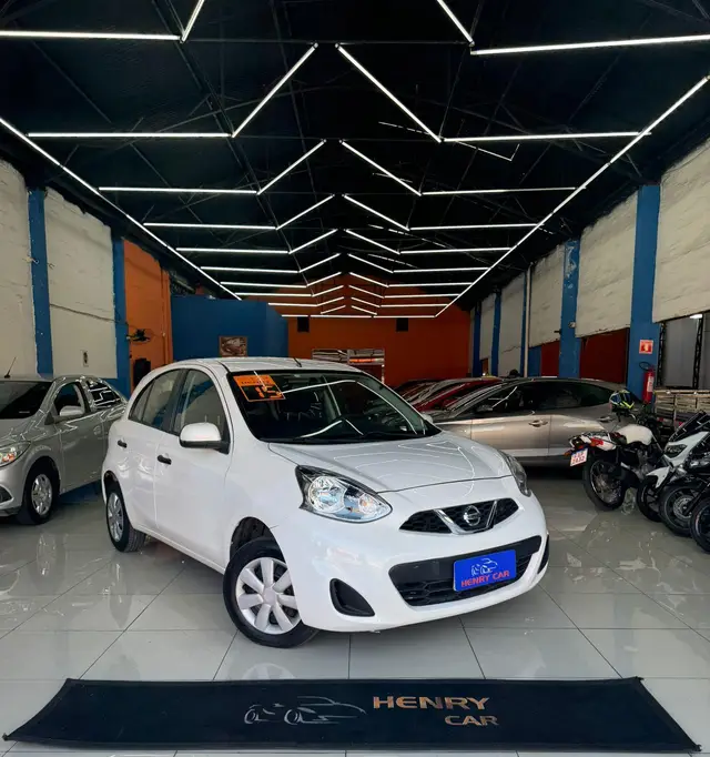 Carro Nissan March 2015 1.0 12V (Flex)
