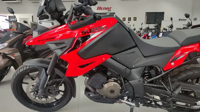 Moto Suzuki V-Strom 2025 1050 XT