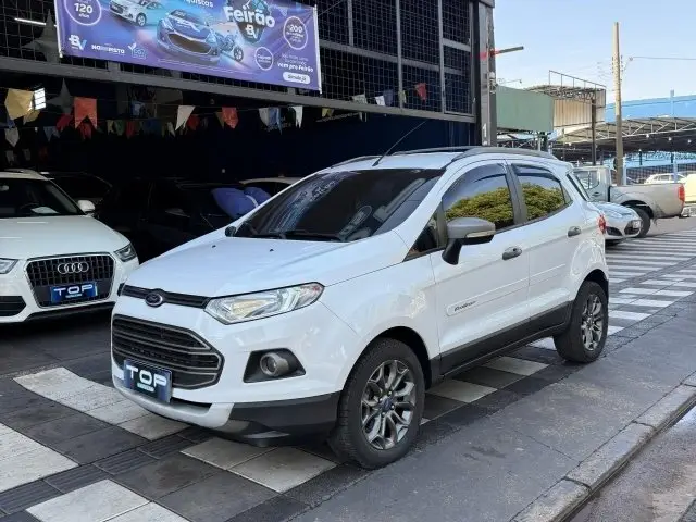 Carro Ford EcoSport 2015 Ecosport SE 2.0 16V Powershift (Flex)