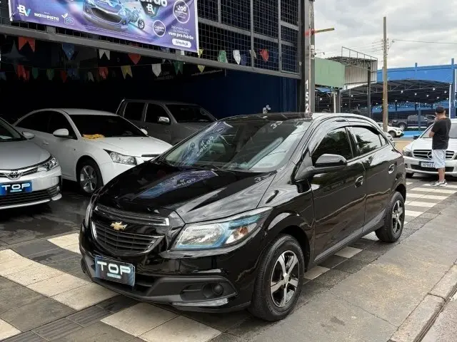 Carro Chevrolet Onix 2015 1.4 LT SPE/4