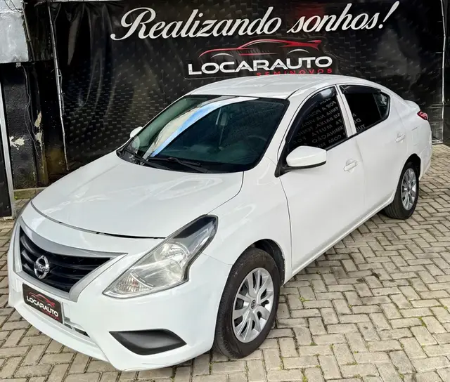 Carro Nissan Versa 2016 1.6 16V SV (Flex)