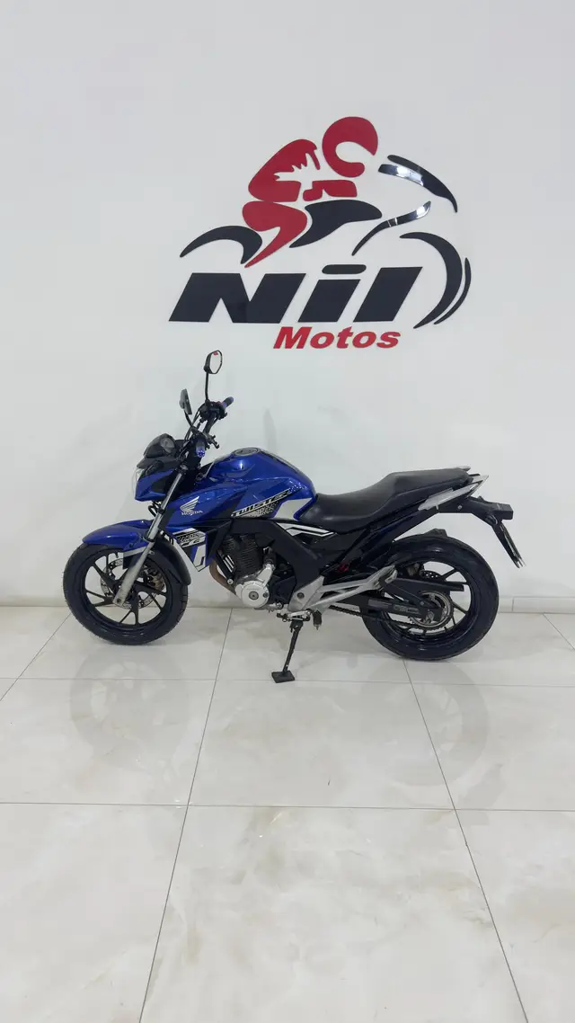 Moto Honda CB 250F Twister 2021 (CBS)