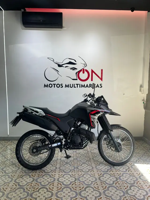 Moto Yamaha XTZ 250 Lander 2025 Connected