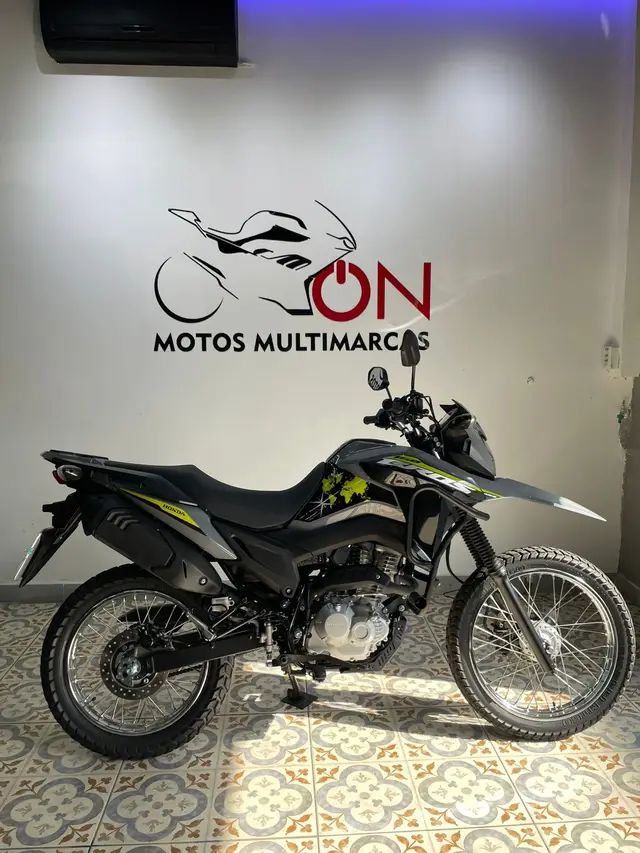 Moto Honda NXR 160 2025 Bros CBS