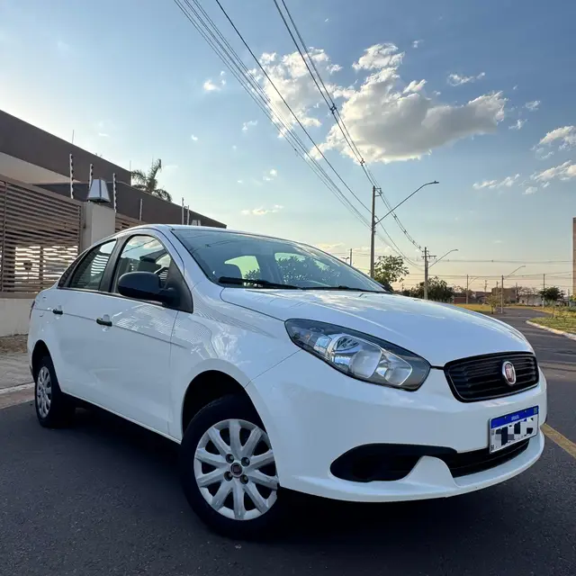 Carro Fiat Grand Siena 2021 1.0 Flex