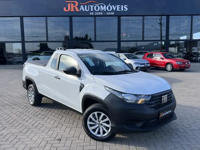 Carro Fiat Strada 2023 Endurance 1.4 Cabine Plus (Flex)