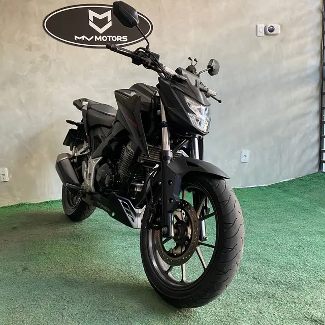 Moto Honda CB 300F Twister 2024 (ABS)