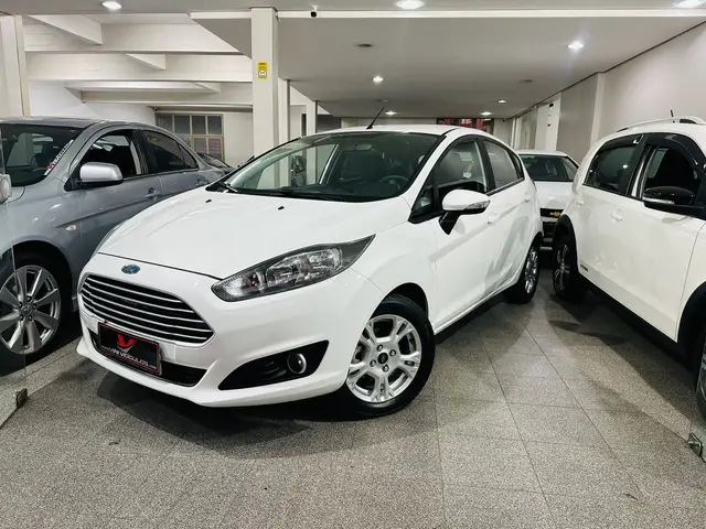 Carro Ford Fiesta Hatch 2016 1.6 (Flex)