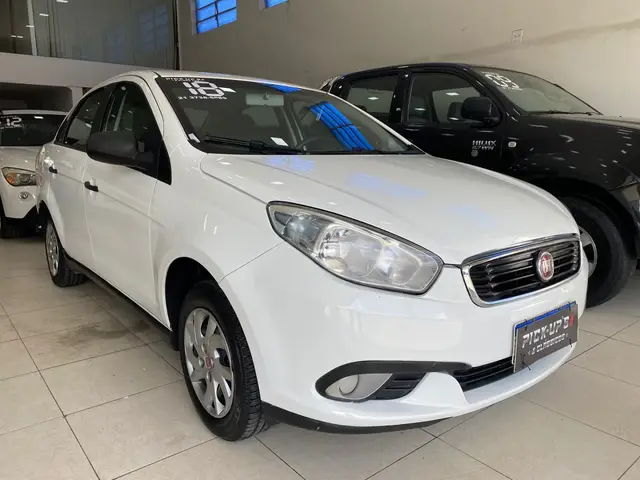 Carro Fiat Grand Siena 2018 Attractive 1.0 (Flex)