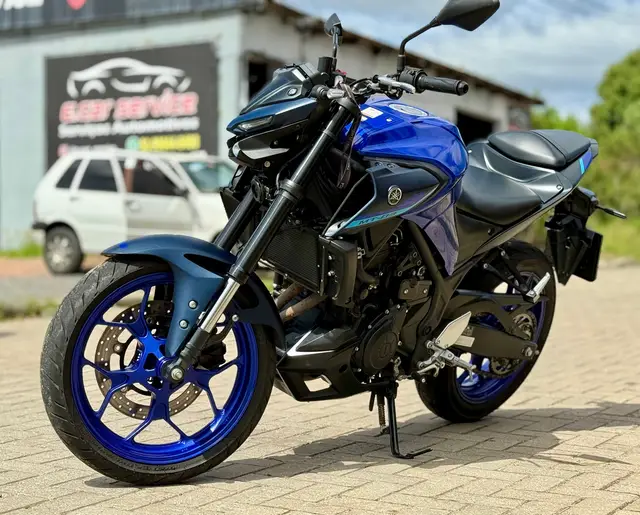 Moto Yamaha MT-03 2023 ABS