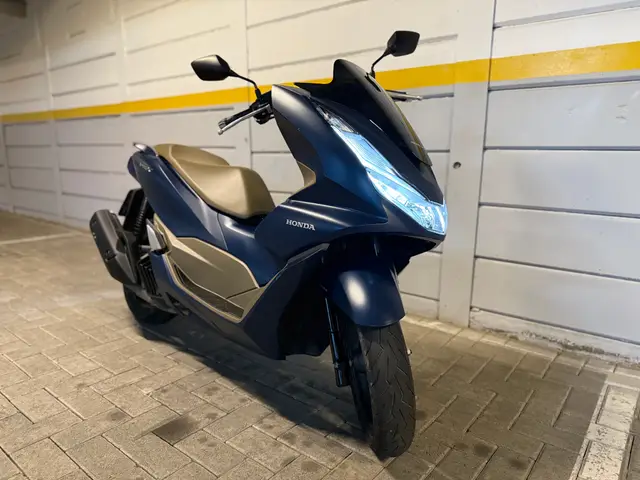 Moto Honda PCX 160 2024 DLX ABS
