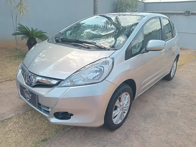 Carro Honda Fit 2014 LX 1.4 (flex)