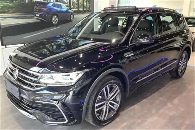 Carro Volkswagen Tiguan 2025 Allspace R-Line 2.0 TSi