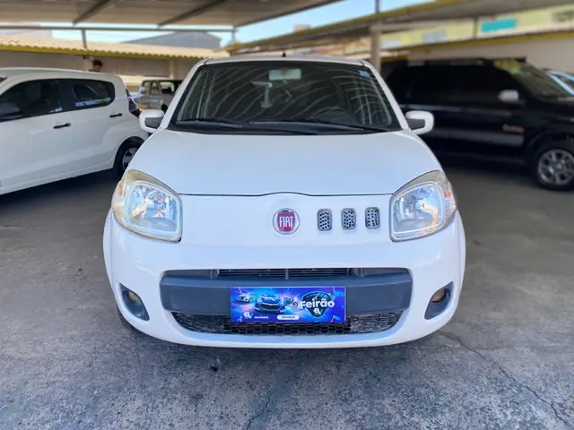 Carro Fiat Uno 2016 Vivace 1.0 8V (Flex) 4p