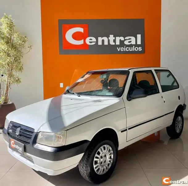 Carro Fiat Uno Mille 2013 Uno Mille Celeb/Celeb.ECON 1.0 F.Flex 2p