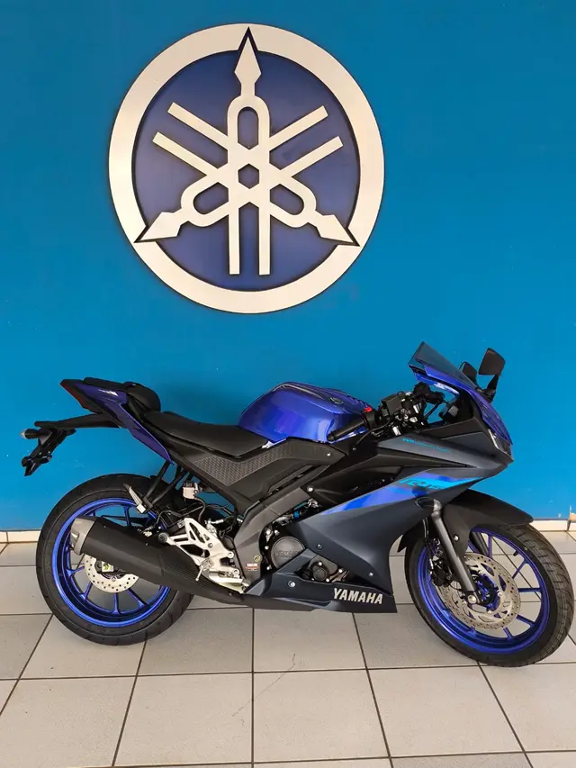 Moto Yamaha YZF R15 2025 ABS