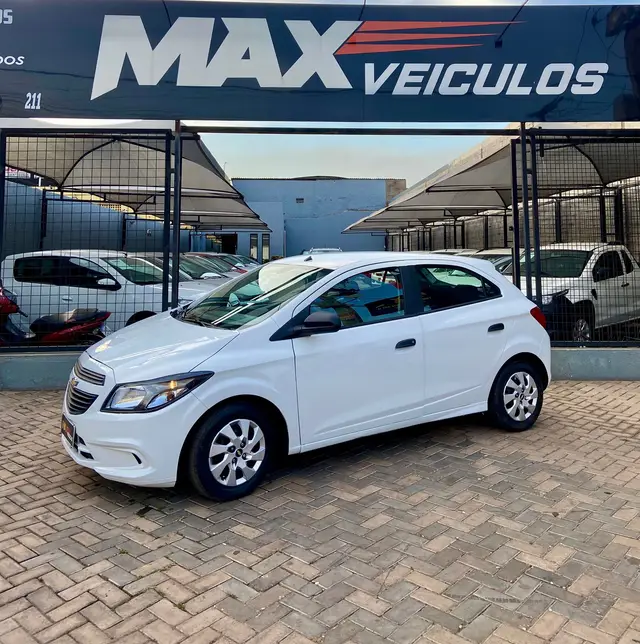 Carro Chevrolet Onix 2019 1.0 Joy SPE/4