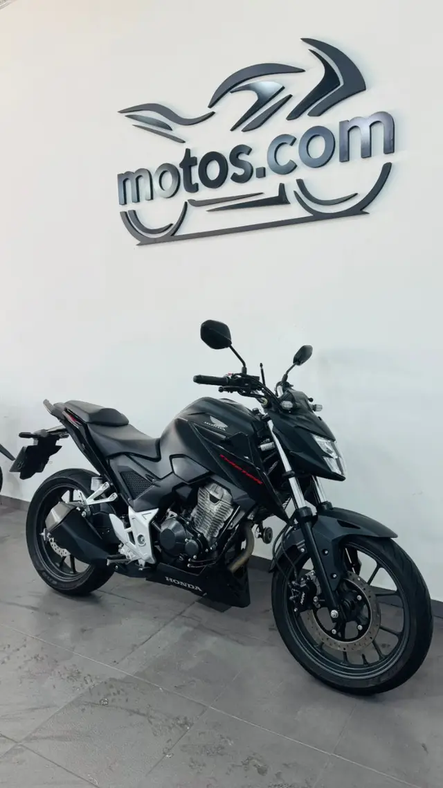 Moto Honda CB 300F Twister 2024 (CBS)