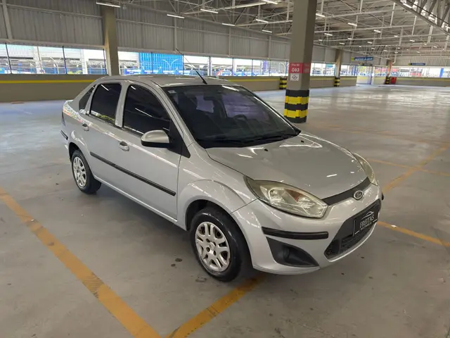Carro Ford Fiesta Sedan 2013 Sed. 1.6 8V Flex 4p