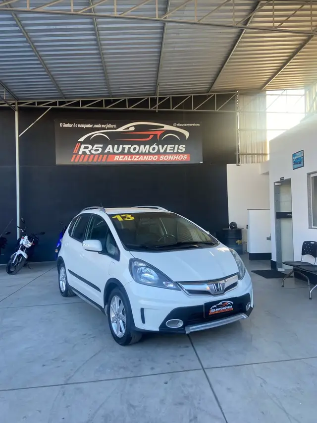 Carro Honda Fit 2013 Twist 1.5 16v (Flex)