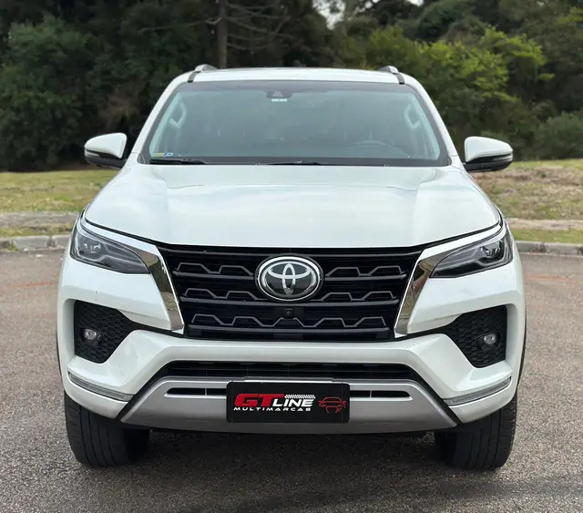 Carro Toyota SW4 2022 SRX 2.8 turbodiesel 5L 4x4 (Aut)