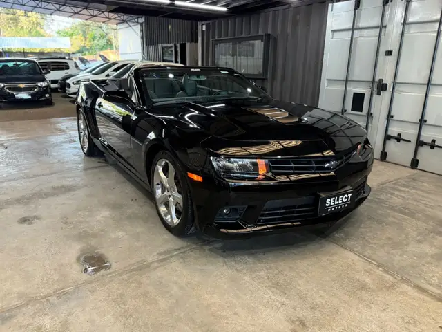 Carro Chevrolet Camaro 2015 SS 6.2