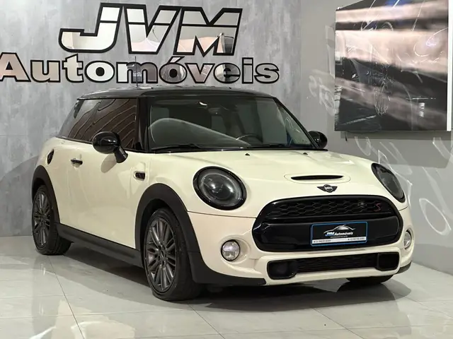 Carro MINI Cooper 2015 2.0 S Exclusive (Aut) 2p