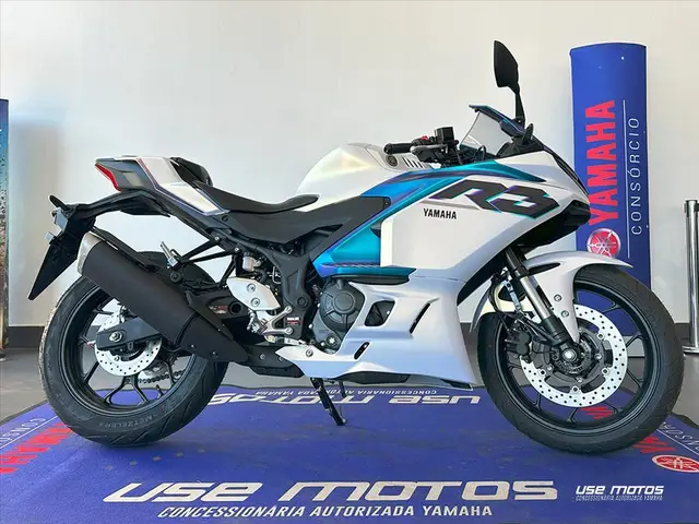 Moto Yamaha YZF R3 2026 Connected