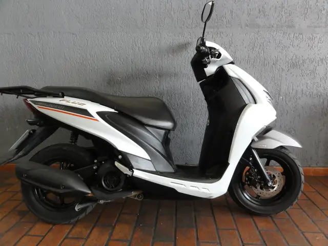 Moto Yamaha Fluo 2023 ABS