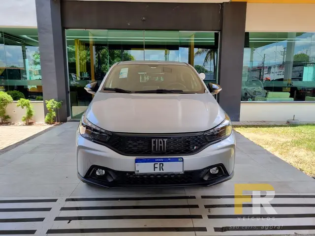 Carro Fiat Argo 2026 Drive 1.3 CVT