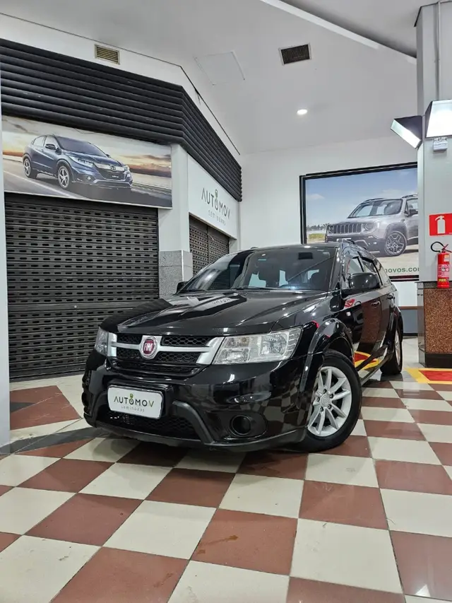 Carro Fiat Freemont 2014 2.4 16V Emotion (Aut)