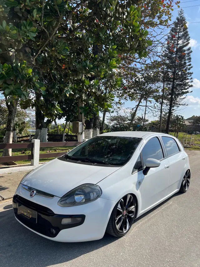 Carro Fiat Punto 2016 ATTRACTIVE ITALIA 1.4 F.Flex 8V 5p