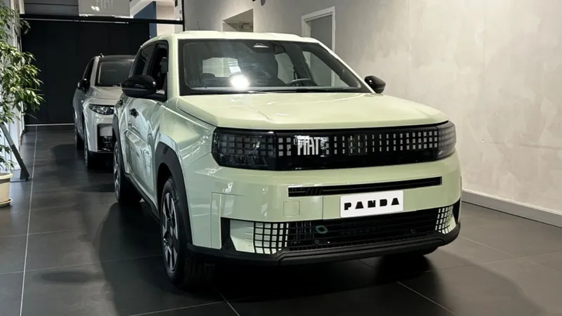 Novo Fiat Grande Panda: 39 fotos exclusivas do hatch que vem ao Brasil