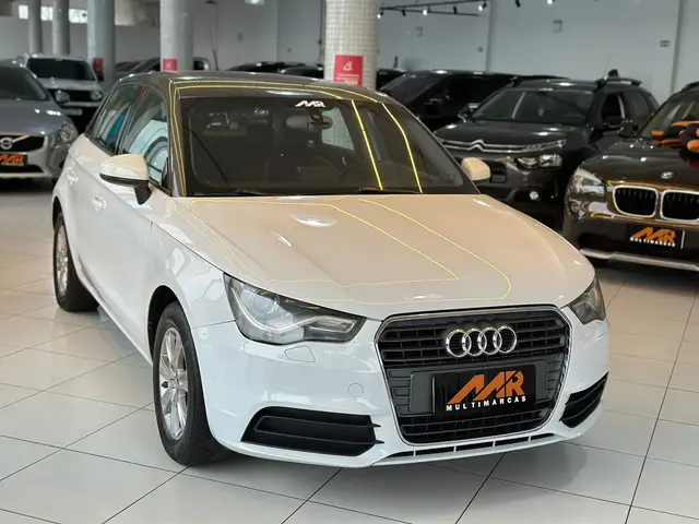 Carro Audi A1 2015 1.4 TFSI Sportback Attraction S Tronic