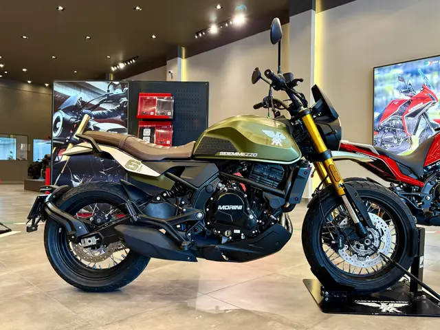 Moto Moto Morini Seimmezzo 2025 650 SCR