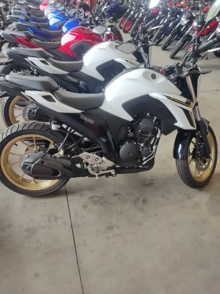 Moto Yamaha Fazer FZ25 2025 ABS