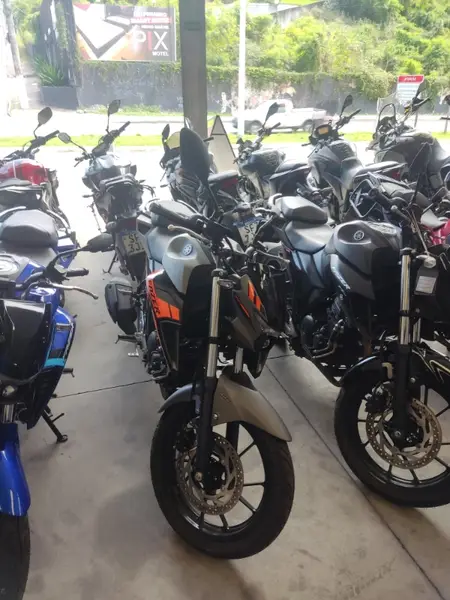 Moto Yamaha Fazer FZ25 2025 Connected