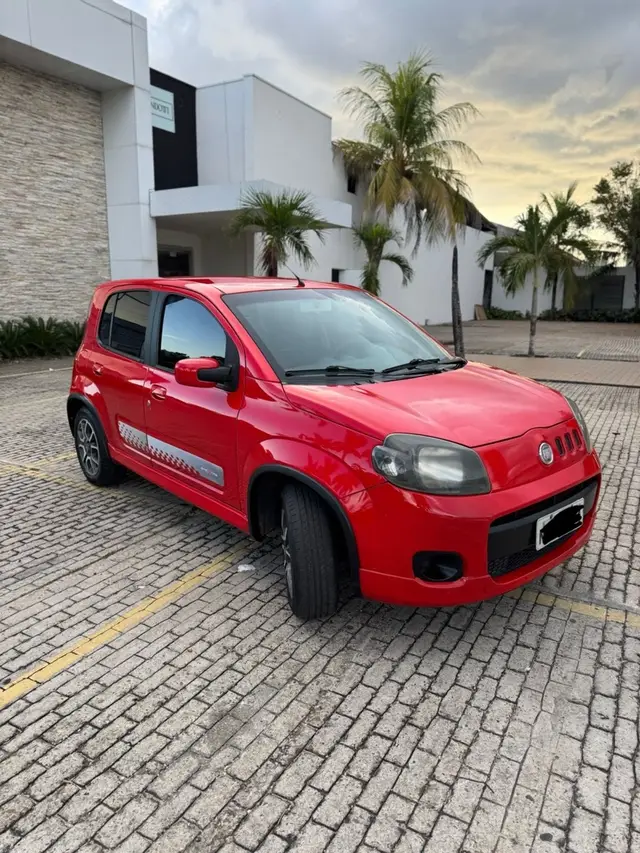 Carro Fiat Uno 2013 Sporting 1.4 8V (Flex) 4p