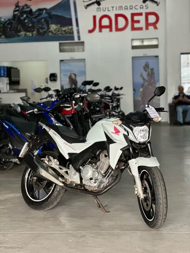 Moto Honda CB 250F Twister 2016 Standard